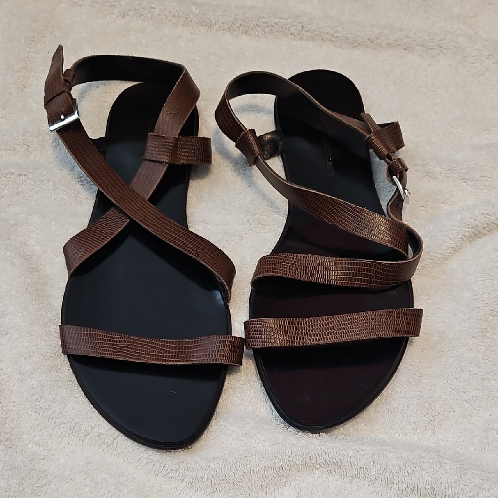 Kathryn Amberleigh Women's Brown Strappy Flat Sandals Sz 9